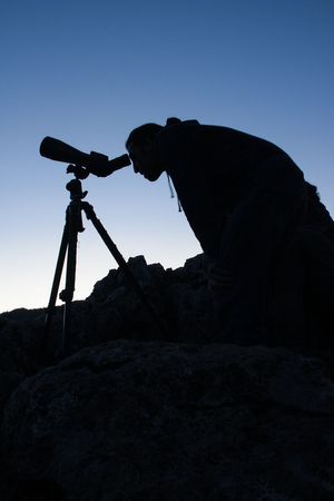 ¡Descubre los secretos de la noche! Ruta nocturna+Taller de Astronomía en Alájar (Huelva)