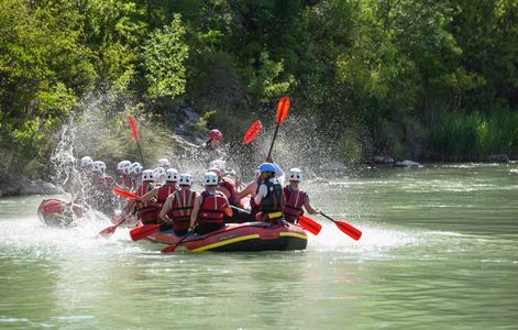 Vive una experiencia de Rafting en familia en Murillo de Gállego (Huesca)