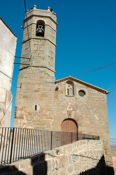Visita la Iglesia de San Pedro en Bellver d'Ossó