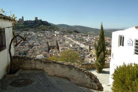 Descubre el Barrio de Las Cruces en Alcalá la Real