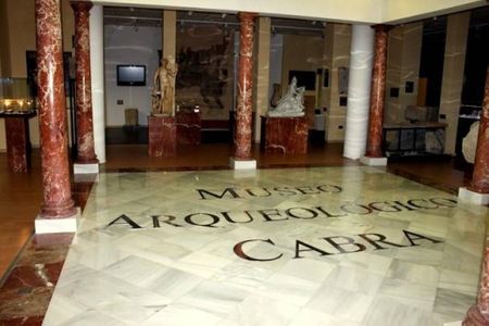 Visita el Museo Arqueológico Cabra en Cabra