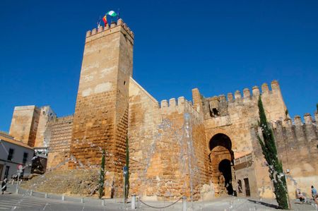 Visita el Alcázar de la Puerta de Sevilla en Carmona