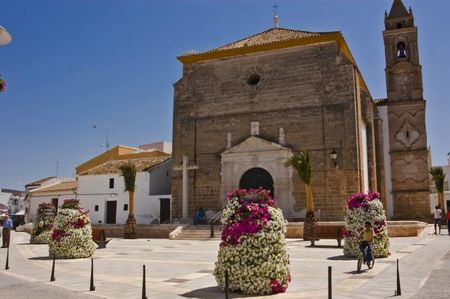 Visita la Iglesia de San Sebastián en Pedrera