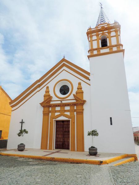 Visita la Iglesia de Nuestra Señora de la Piedad en Santa Bárbara de Casa