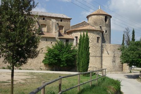 Visitar el Castillo de Penyafort en Santa Margarida i els Monjos